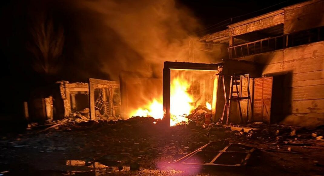Війська рф вночі обстріляли Покровськ