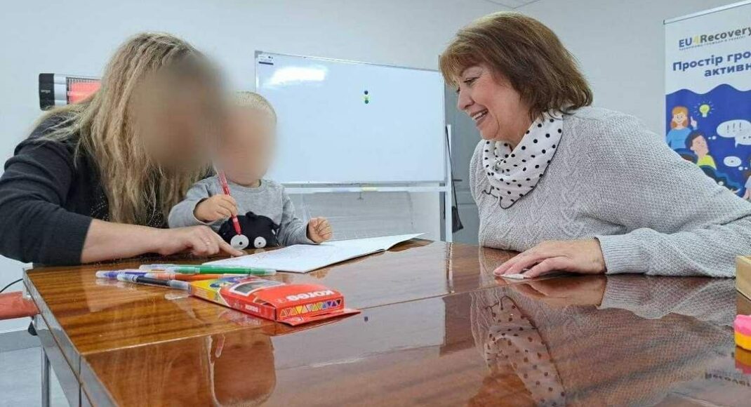 У Рівному у хабі для ВПО проводять реабілітацію дітей з інвалідністю