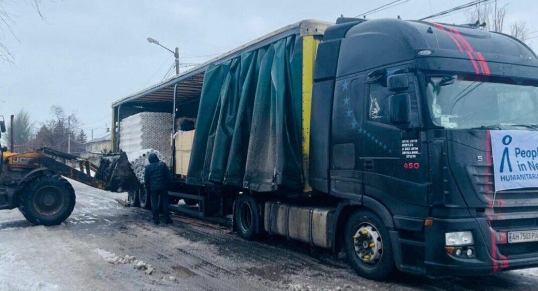Покровська громада продовжує отримувати від донорів будівельні матеріали