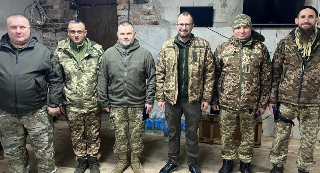 Бійці 111-ї окремої бригади ТрО отримали обласні відзнаки "Захиснику Луганщини"