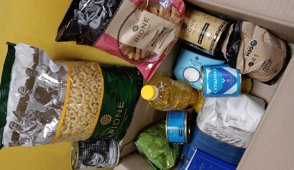 В Харькове переселенцы с Луганщины получили более 200 продуктовых наборов