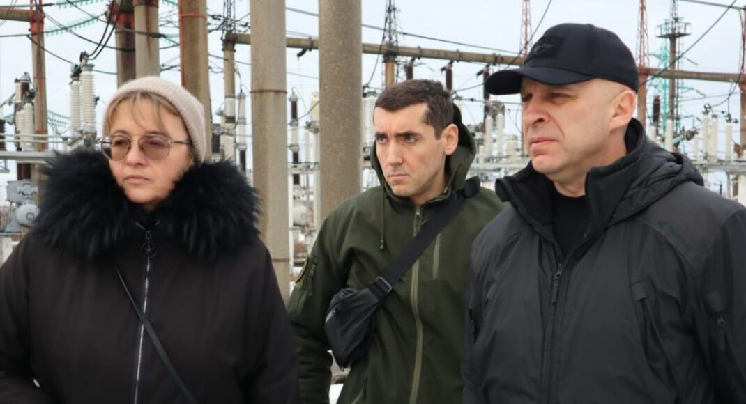 Навколо важливих елементів на об'єктах критичної інфраструктури Донеччини встановлюють захисні конструкції