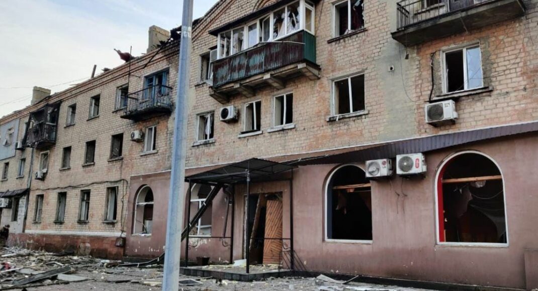 За сутки россияне 23 раза обстреляли населенные пункты Донетчины(фото)