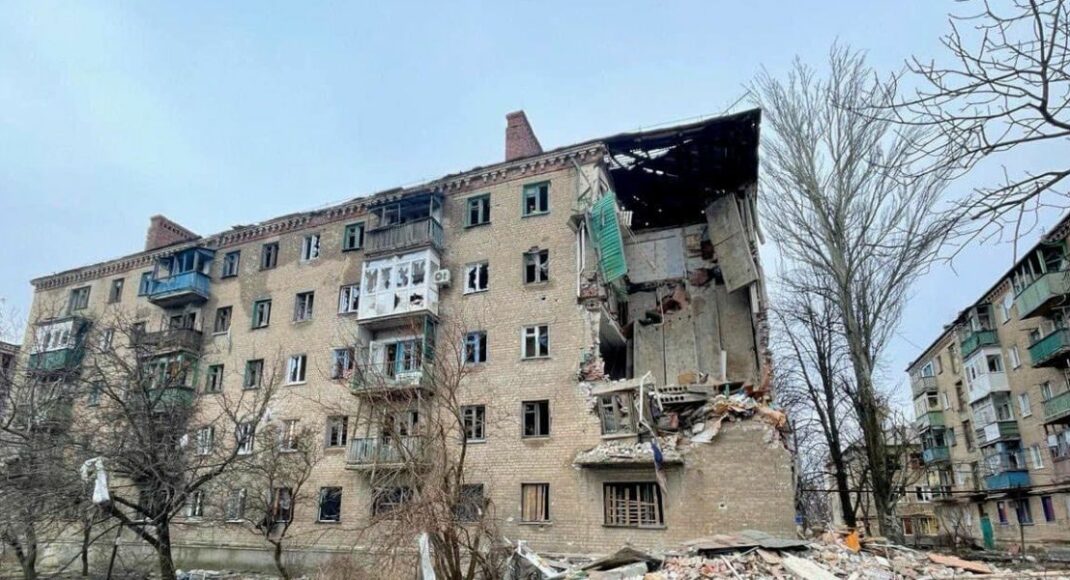 На Донетчине в результате российских обстрелов разрушениям подверглись 55 гражданских объектов (фото)