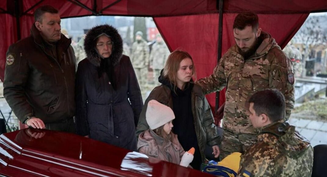 Одного з найкращих пілотів Су-25 з Луганщини поховали у Вінниці (фото)