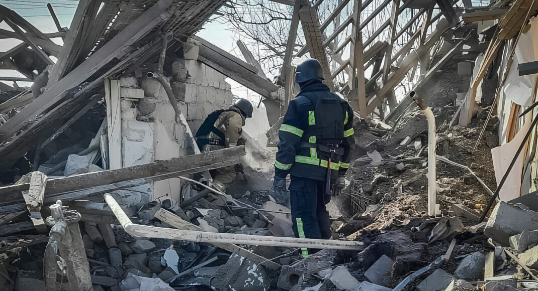 В Волновахском районе вражеский обстрел унес жизни 2 мужчин (фото)