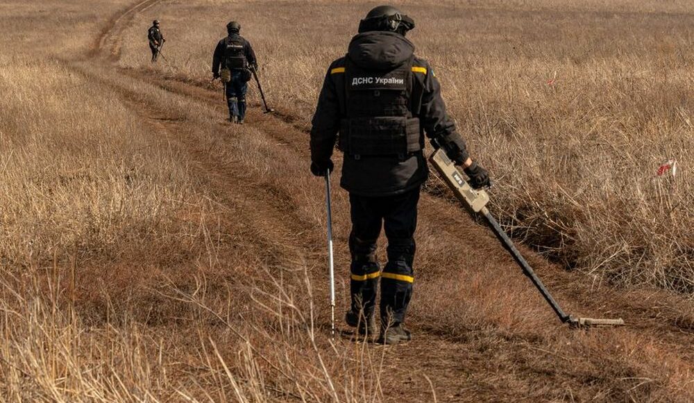 За добу на Донеччині знищили 57 вибухонебезпечних предметів