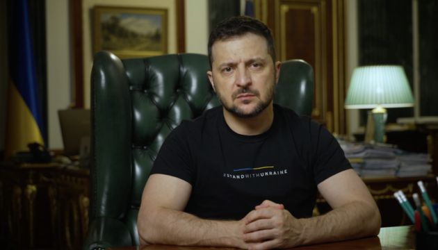 Україна досі чекає на постачання обіцяних США озброєнь, — Зеленський