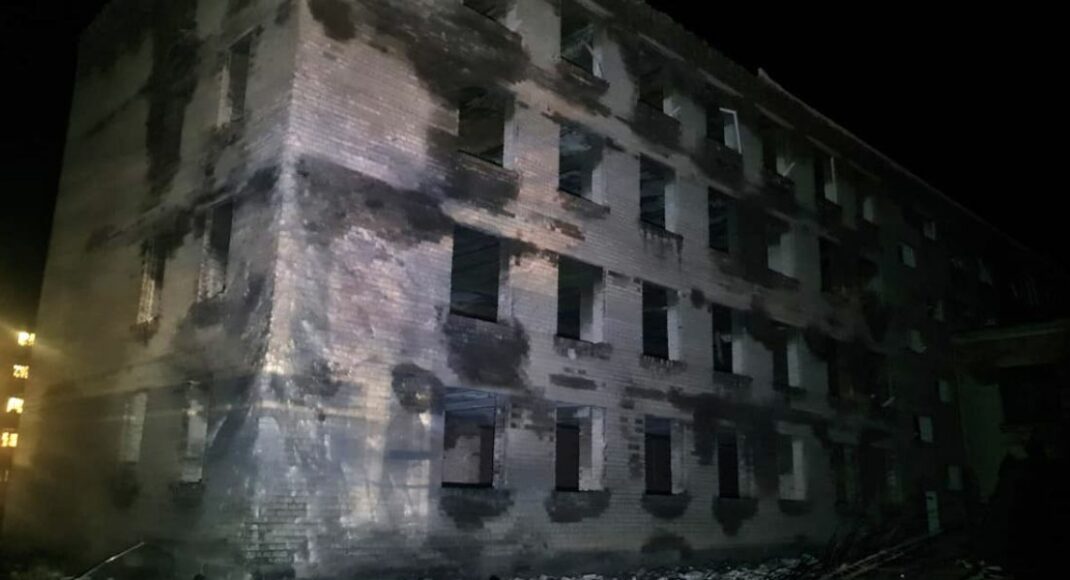 У поліції Донеччини розповіли, куди минулої доби росіяни били авіацією, ракетами та артилерією (фото)