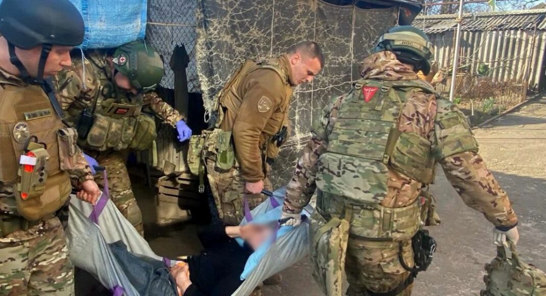 Два человека погибли, пятеро получили ранения: россияне атаковали 14 населенных пунктов Донетчины, — полиция (фото)