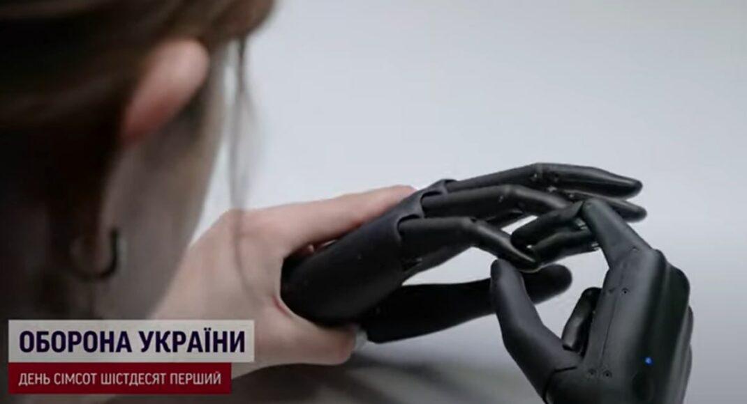 В Україні виробляють унікальні роботизовані руки для поранених військових
