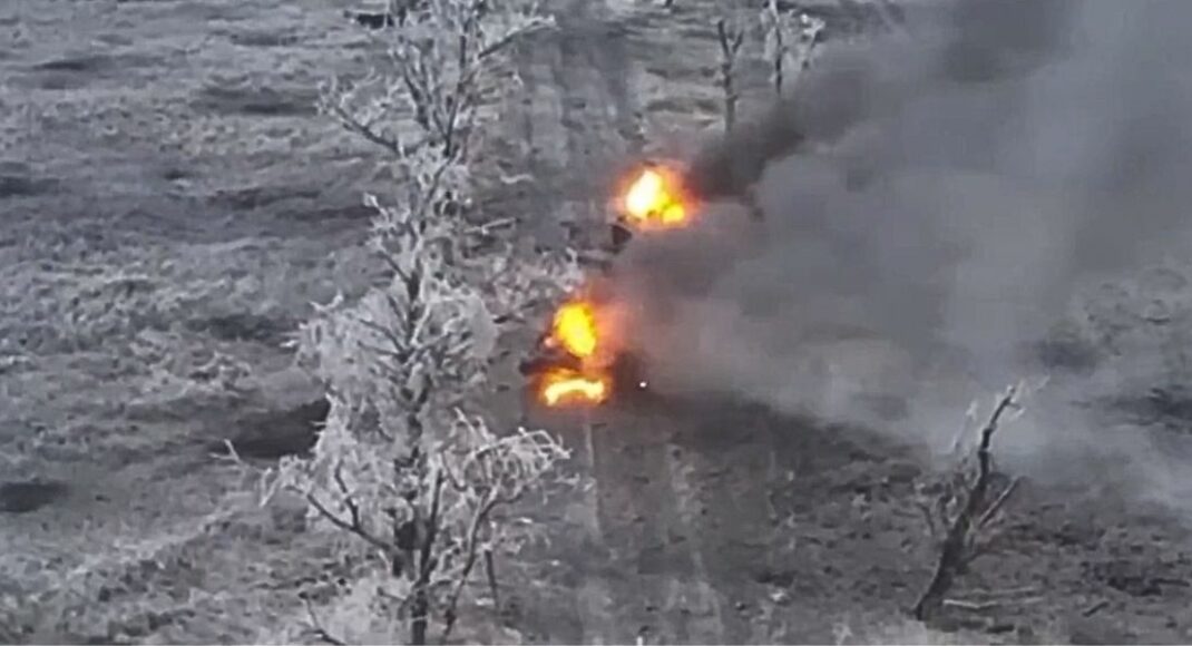 В операционной зоне ОСГВ "Таврия" украинские военные с помощью беспилотников уничтожают врага и его технику (видео)