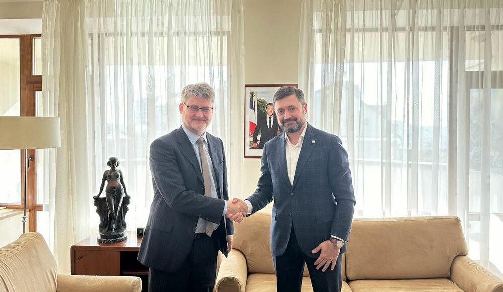 Уряд Франції допомагає реалізувати проєкт із забезпечення соціальним житлом маріупольців