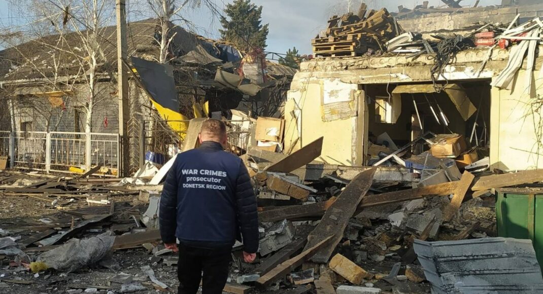В Покровске от российского обстрела пострадали 5 человек, среди них — ребенок