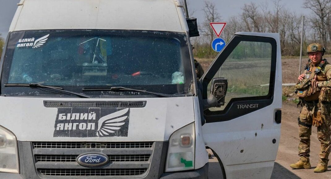 "Белые ангелы" и волонтеры доставили жителям Очеретинской громады 600 кг продуктов (фото, видео)