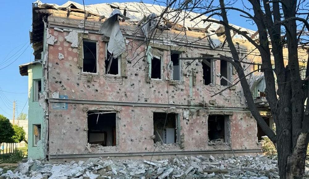 Армія рф зранку обстріляла Курахове, є жертви