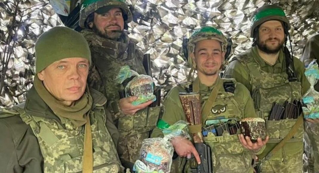 Прикордонники Донецького загону зустріли Великдень у бліндажах і окопах (фото)