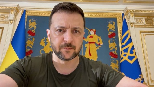 Зеленський — про дозвіл бити західною зброєю по території рф: кожен день роздумів забирає життя людей