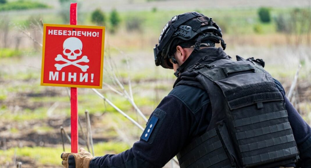 На выходных на Донетчине пиротехники ГСЧС уничтожили 22 взрывоопасных предмета
