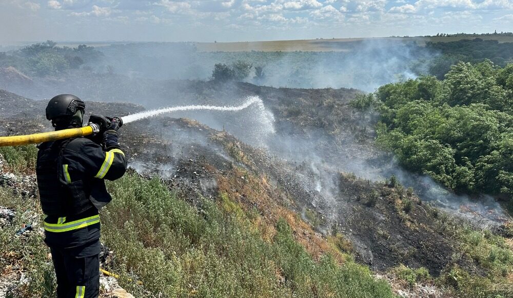 На Донетчине за сутки ликвидировали 12 пожаров