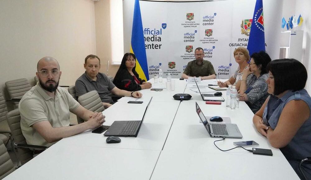 Верещук доповіли про діяльність центрів підтримки ВПО з Луганської області