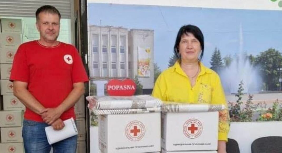 У Харкові ВПО з Луганщини зможуть отримати засоби гігієни, постільне та підгузки для дорослих