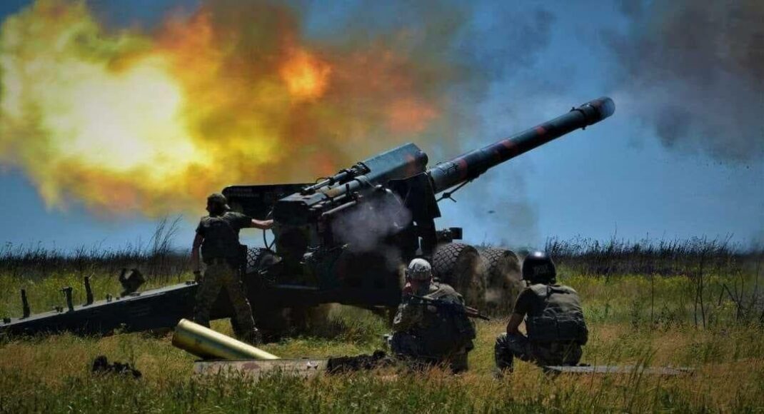 Росіяни обстріляли зі ствольної та реактивної артилерії житлову забудову прифронтового Невського