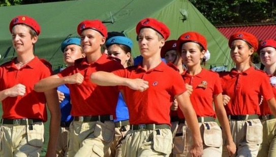 Россияне загнали в "юнармию" почти сотню украинских подростков с ВОТ Донецкой области, — Сопротивление
