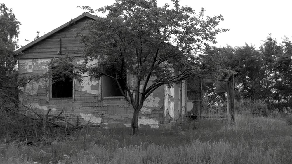 Поліція Костянтинівки розкрила вбивство жінки, тіло якої понад тиждень пролежало у нежилому будинку