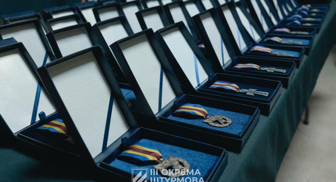 Бійці 3 ОШБр отримали відзнаки за успішне виконання бойових завдань, проявлені мужність, героїзм і виняткову хоробрість