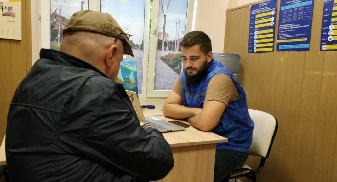 У Києві "Право на захист" консультують щодо юридичних питань у центрах "ЯМаріуполь"