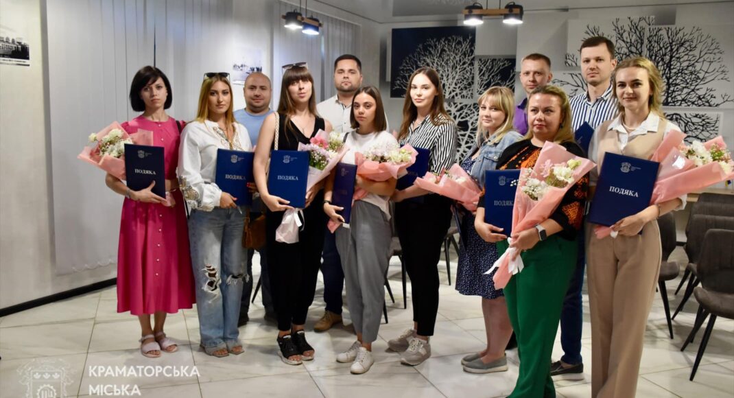 В Краматорске по случаю Дня флага отметили талантливую молодежь