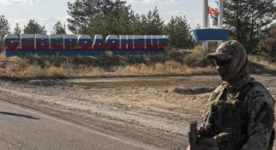 В оккупированном Северодонецке военные рф мародерят квартиры украинцев