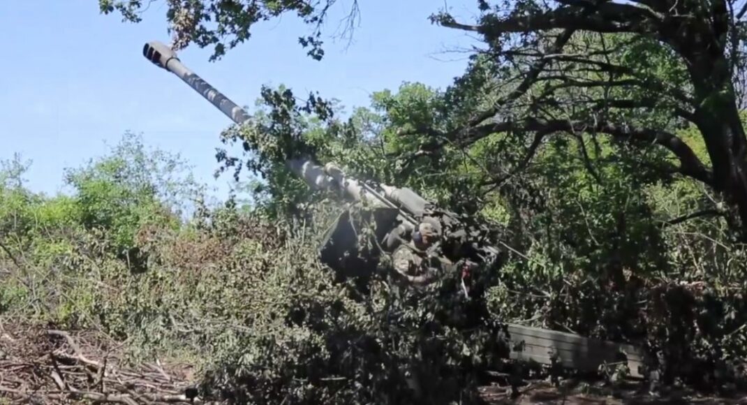 Сьогодні росіяни вдарили зі ствольної артилерії по селу на Краматорщині: загинула жінка