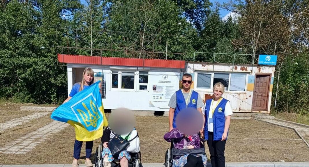 В Україну з ТОТ повернулись літня жінка та її донька