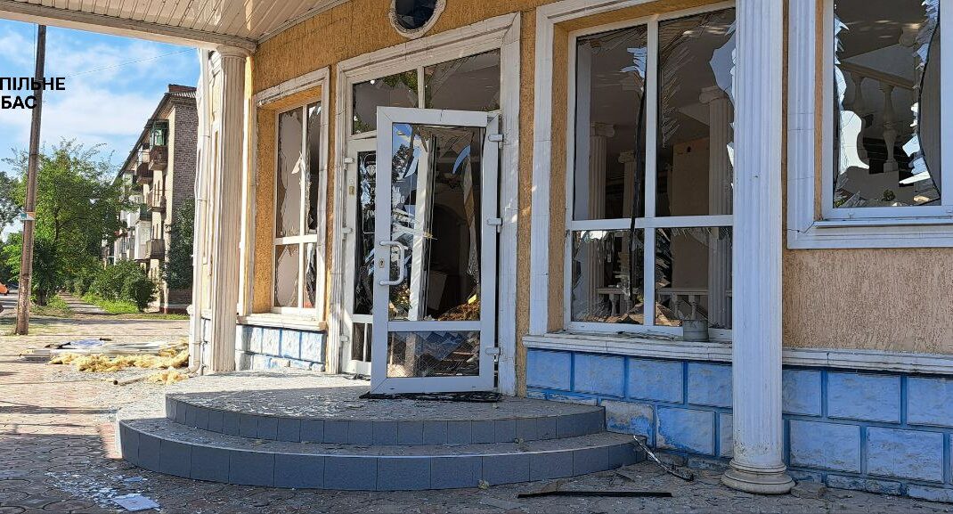 По готелю в Краматорську росіяни вдарили ракетою "Іскандер-М": постраждали журналісти (фото)