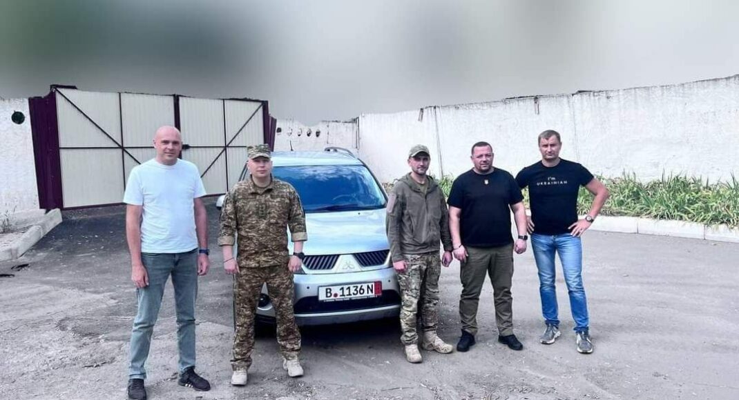 Нацгвардійці з бригади "Рубіж" отримали позашляховик від Луганщини