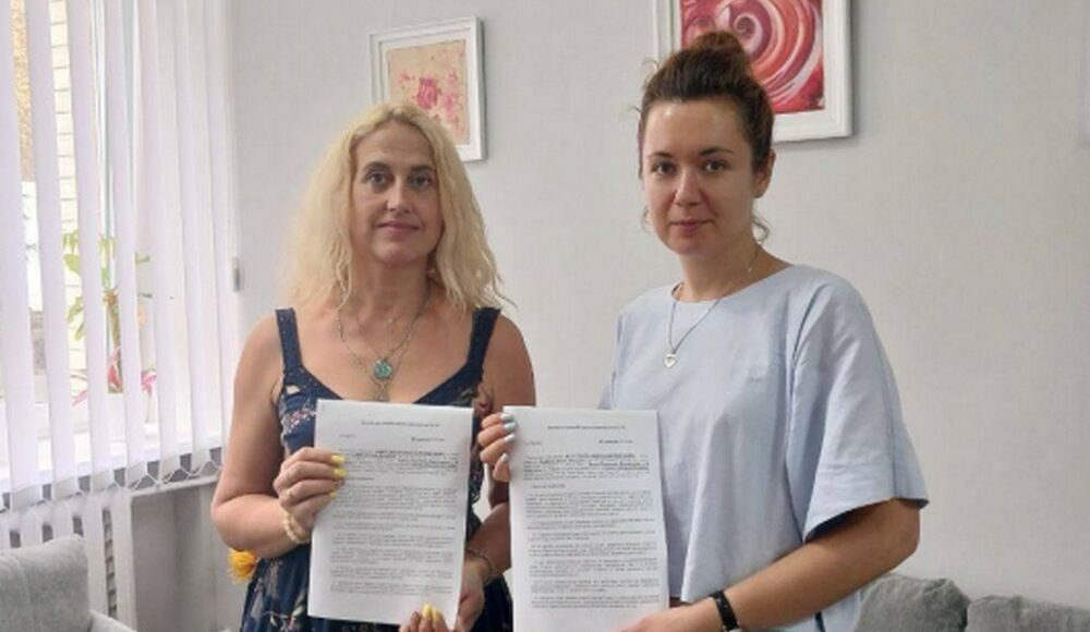 У Черкасах підписали меморандум з центром психології "Сяючий шлях" для допомоги переселенцям з Маріуполя