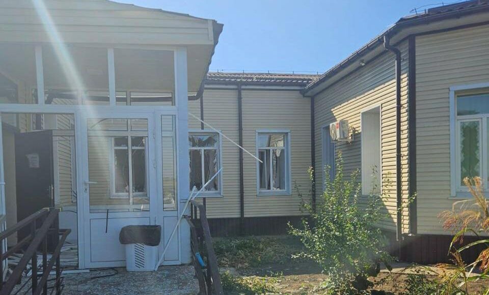 Сегодня россия обстреляла Шахово: ранения получили 7 человек