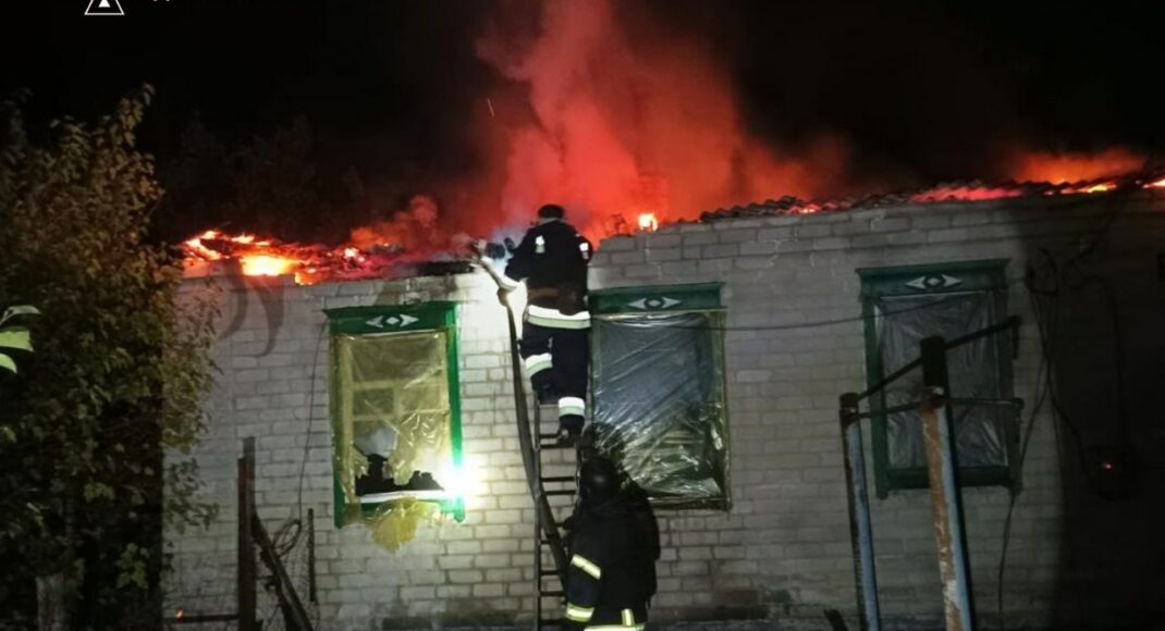 В Донецкой области спасатели ликвидировали пожары жилых домов в Покровском и Краматорском районах