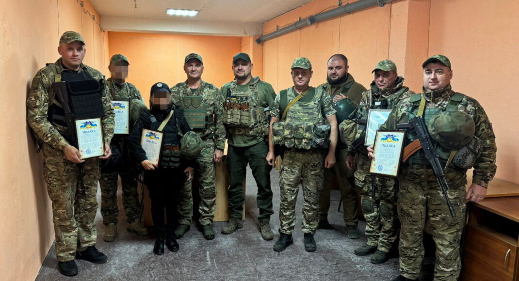 6 полицейских с Луганщины получили ведомственные отличия (фото)