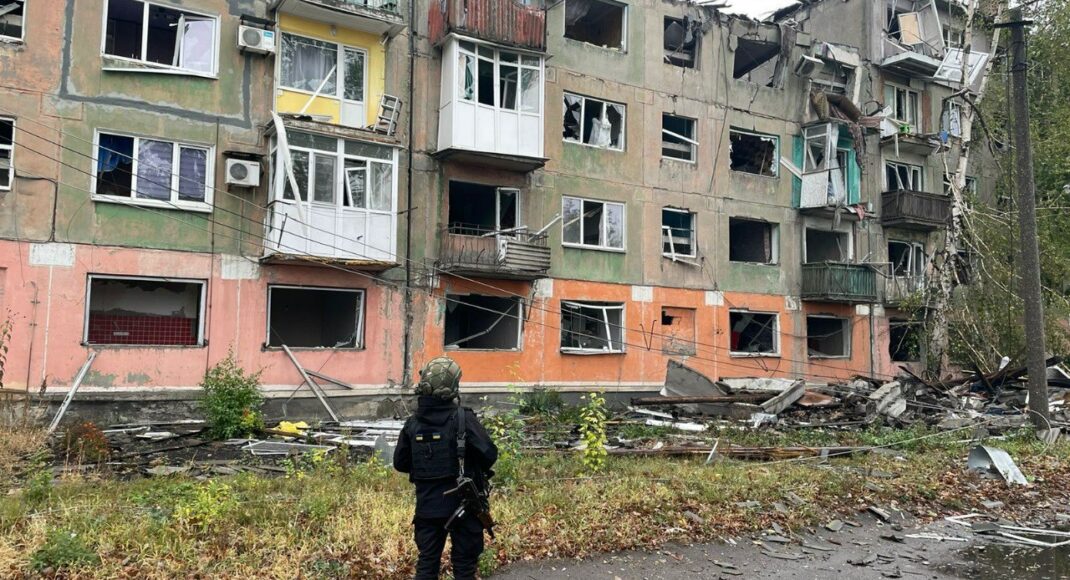 Поліцейські зафіксували 2 437 ворожих обстрілів Донеччини за добу