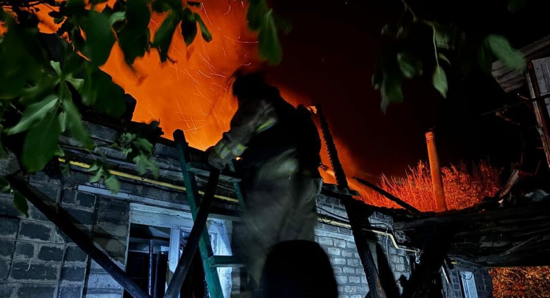 В Покровске спасатели ликвидировали последствия российского обстрела