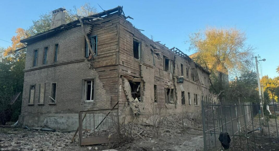 В результате обстрела жилого квартала Константиновки два человека погибли, еще двое ранены