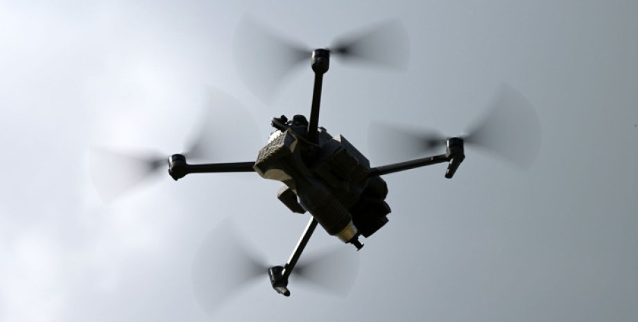 За прошедшие сутки в Покровской громаде произошло попадание FPV-дрона в дорожное покрытие