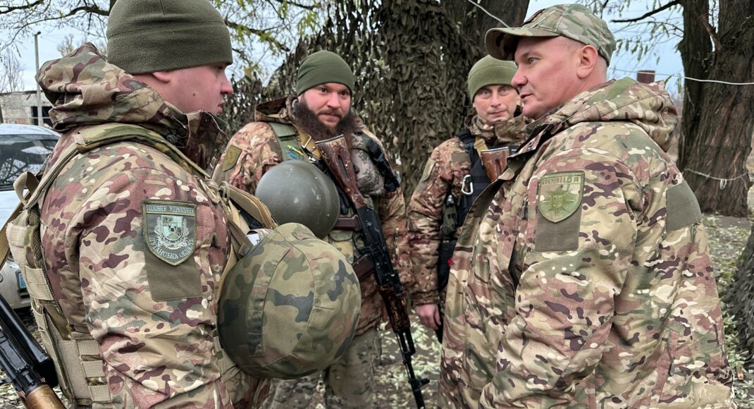 Очільник поліції Луганщини відвідав Донеччину та Харківщину, де підпорядковані поліцейські виконують спеціальні завдання