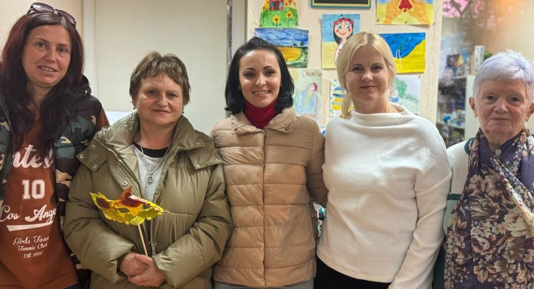 В Днепре провели психологическое занятие для переселенок из Краматорска
