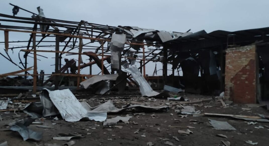 В Торском спасатели ликвидировали последствия вражеского обстрела