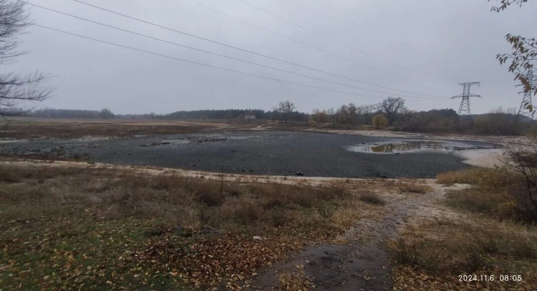 В оккупированном Северскодонецке исчезает Чистое озеро (фото)