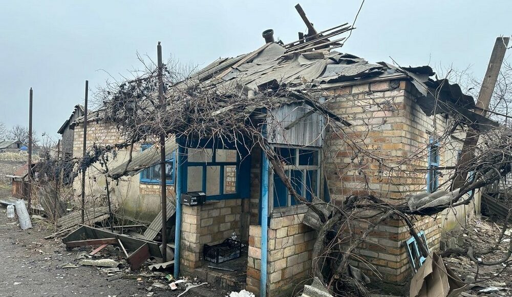 За добу росіяни завдали 3 630 ворожих обстрілів по лінії фронту та житловому сектору на Донеччині, є вбиті та поранені